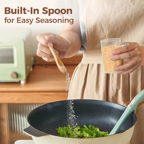 Spice Jars with Spoons 8 oz 12 Pack, Seasoning Container with Labels