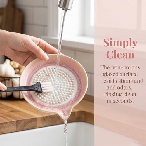 Gradient Ceramic Grater Plate – Handcrafted Multifunctional Grater for Ginger, Garlic，Cheese, Chocolate, Fruits & Vegetables – Unique Kiln-Fired Glaze, Easy-Pour Spout Includes Cleaning Brush (Green)