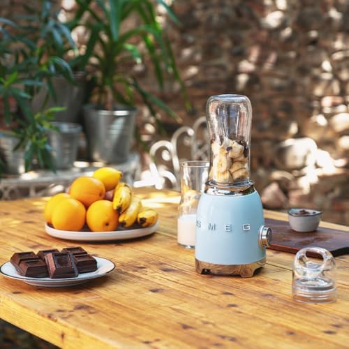 SMEG 50's Retro Style Personal Blender with Backlit Knob and Two 600 ML BPA Free bottles PBF01PBUS Pastel Blue - Image 4