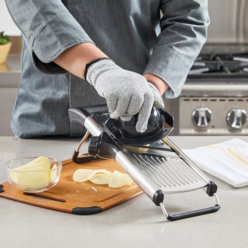 Restaurantware Adjustable Stainless Steel Mandoline Slicer with Guard, 1 Ct - Image 5