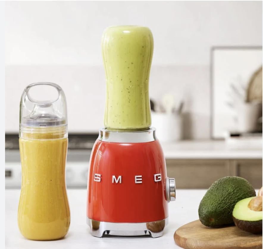 SMEG 50's Retro Style Personal Blender with Backlit Knob and Two 600 ML BPA Free bottles PBF01RDUS Red - Image 5