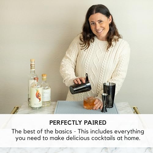 Cocktail Shaker Set, 4-Piece Professional Bartender Kit with Boston Shaker, Strainer and Jigger, Stainless Steel Bar Accessories for Craft Cocktails, Silver