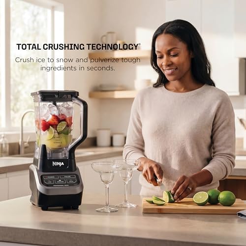 Ninja Professional Blender, 1000W, Total Crushing Tech, 72oz Pitcher, BL610 - Image 3