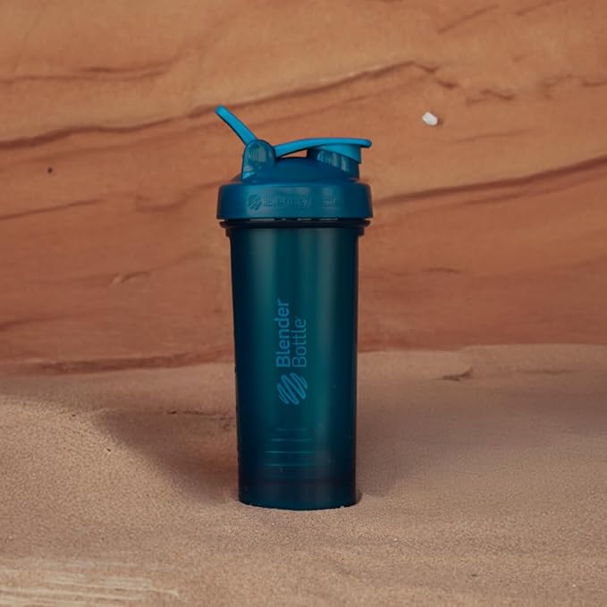 BlenderBottle Classic V2 Shaker Bottle Perfect for Protein Shakes and Pre Workout, 20-Ounce, Ocean Blue
