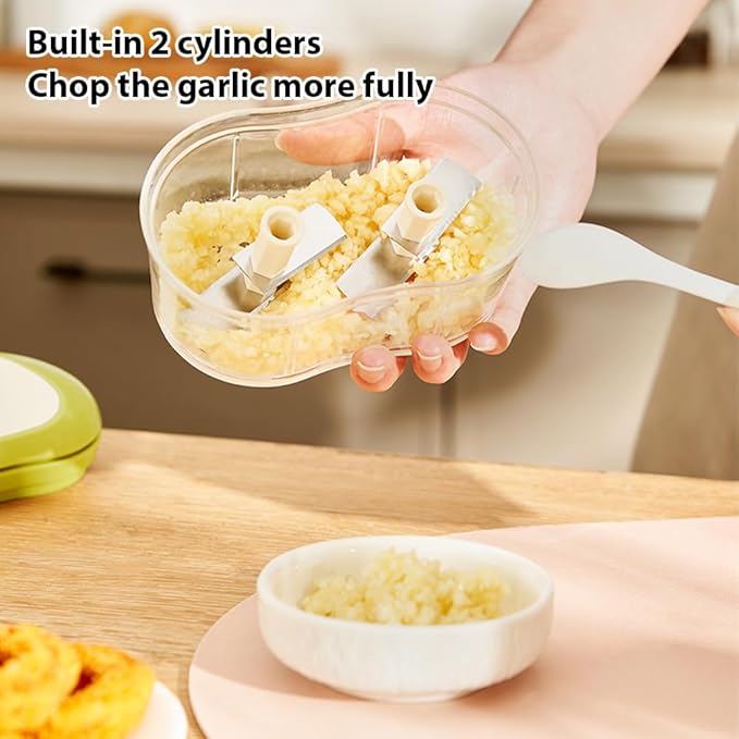 Food Chopper Manual Garlic Mincer Onion Vegetable Chopper Easy to Hand Push Garlic Cutter Portable Small Food Processor for Chili Peppers Fruits Household Kitchen