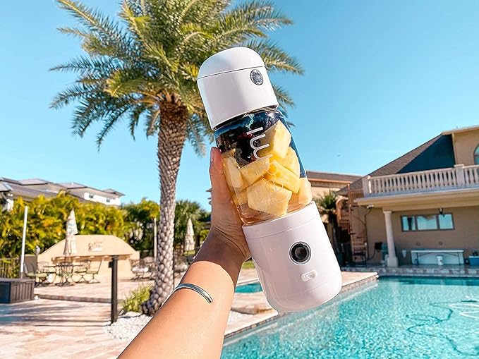 Teami MIXit Portable Blender 2.0 - USB Rechargeable, 18.6oz, GLASS - Use at the Office or Gym - 30 Seconds for Smoothies and Protein Shakes, Personal Blender with 6 Powerful Blades (Baby Pink)