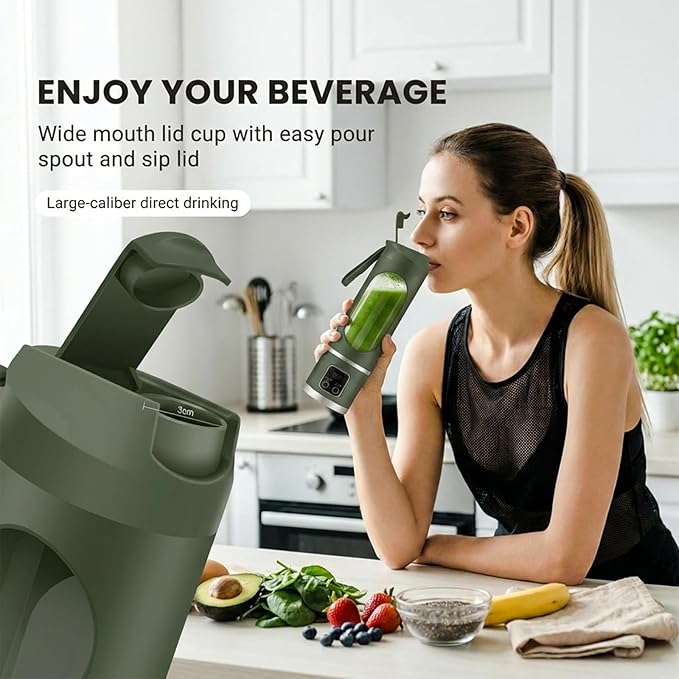Portable Personal Electric Blender，500ML Portable Shakes and Smoothies Blender，12 Blades USB Rechargeable Small Blenders、Mixing、Compact、Convenient and Versatile (Green)