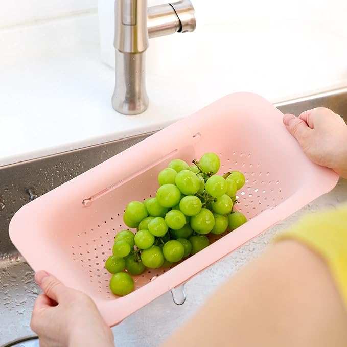 BLUE GINKGO Over the Sink Colander Strainer Basket - Wash Vegetables and Fruits, Drain Cooked Pasta and Dry Dishes - Extendable - New Home Kitchen Essentials (Grey & Pink, 2 Pack)