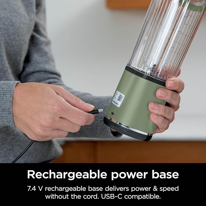 Ninja Blast Portable Blender, Cordless, 18oz. Vessel, Personal Blender for Shakes and Smoothies (Renewed)
