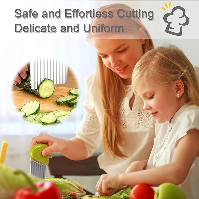 2 Pcs Crinkle Cutter for Veggies, Stainless Steel Wavy Cutter for Potato, Carrot, Chip, Vegetable, Butter, Lettuce (Green and Blue)